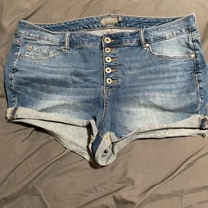 Torrid short cutoff jean shorts